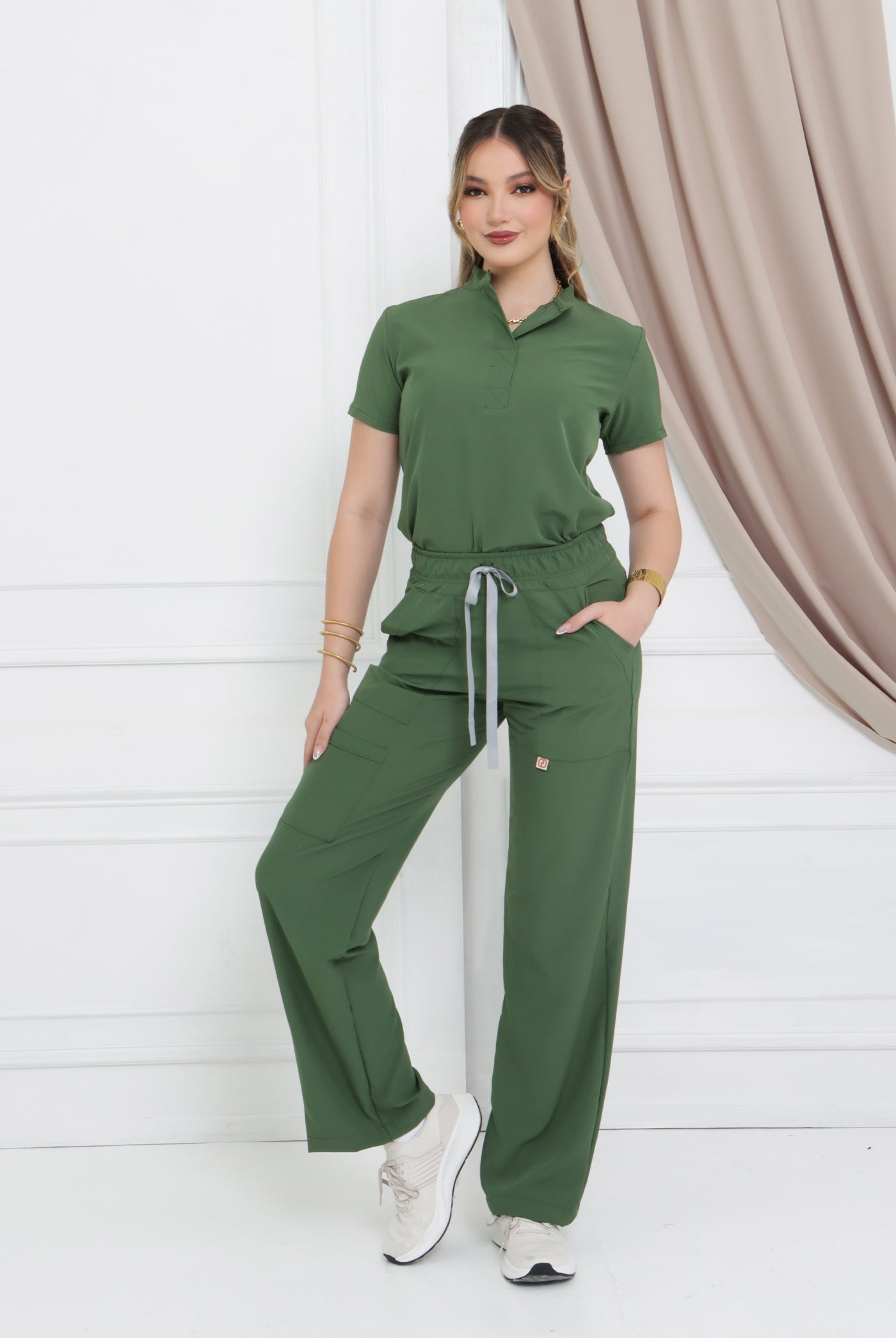 Colección ZAFIRO | Uniforme Quirúrgico Mujer