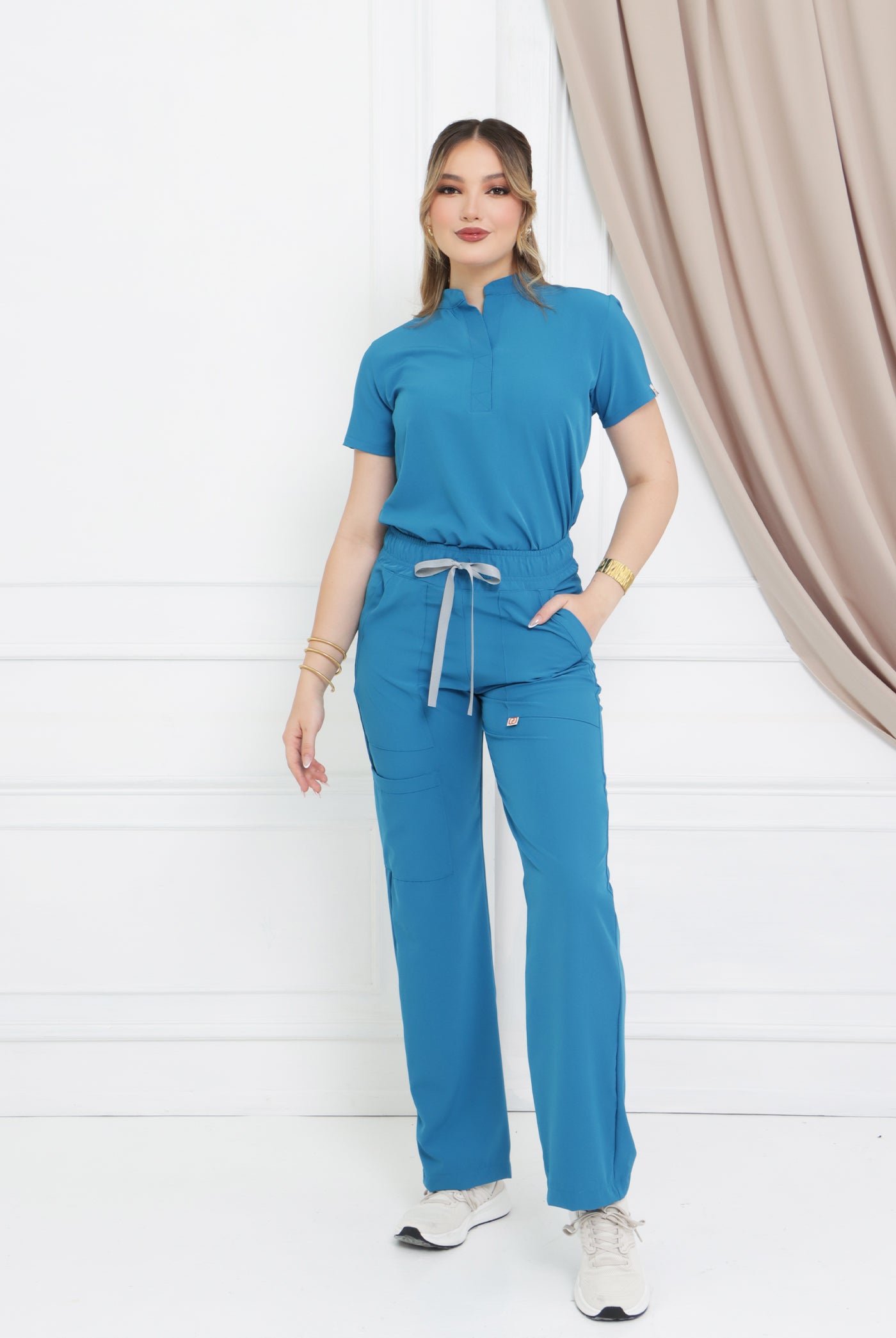 Colección ZAFIRO | Uniforme Quirúrgico Mujer